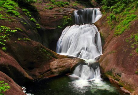 FOREST CASCADE - cascade, rock, waterfalls, forest