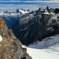 illecillewaet glacier british columbia
