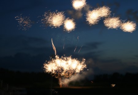 Fireworks 07 - white, fireworks, red, light