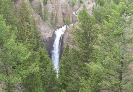 Yellowstone National Park Waterfall - mountains, waterfall, park, yellowstone