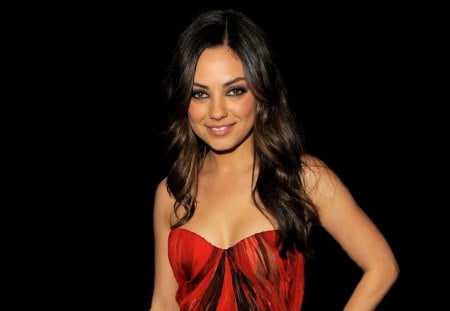 Mila Kunis - actresses, movie, girl, people, music, kunias, mila, the 70 show, play, celebrity