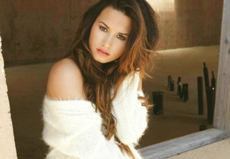 So beautiful - brown eyes, lips, demi lovato, eyes, hair, singer, lovely, face, beautiful girl, cute