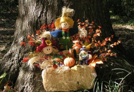 HALLOWEEN FUN - flowers, trees, pumpkins, autumn, scarecrows, grass, dolls