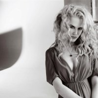 Nicole Kidman: Black & White Star