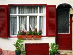 red windows