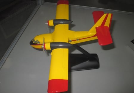 Airplane model at the museum - airplane, black, yellow, Airfields, red