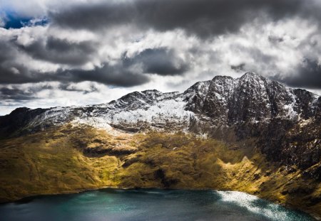 Snowdon - snodon, mountains, water, green