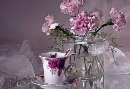 *** A bouquet of flowers *** - glass, pink, flowers, still life, carnations, cup