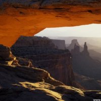 Mesa-Arch-Canyonlands-National-Park-