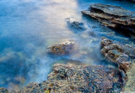 Rocky Beach - stone, water, hard, blue, beach, ocean, rocky, nature, day, shine