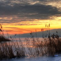 chilly sunset on a frozen utah lake