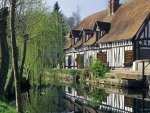 Cottage at the Mirror