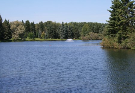 Lake at Edmonton park - sky, lakes, photography, trees, blue, fountain, green