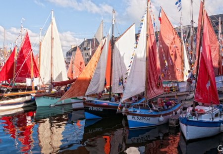 RAINBOW SAILS - reflections, boats, sailing, oceans, water, sea, sailboats