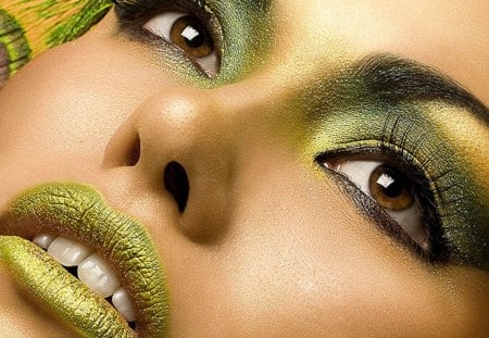 GREEN make~up - beauty, girl, pretty, fashion, green, lovely, makeup