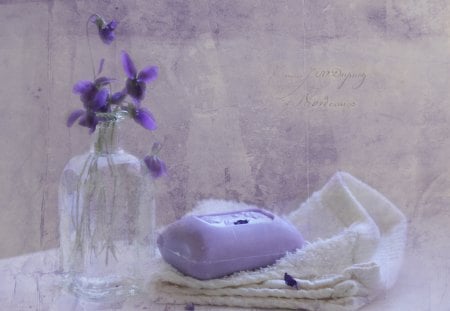 The Little Violets - soap, glass, little, flowers, violets, lavander