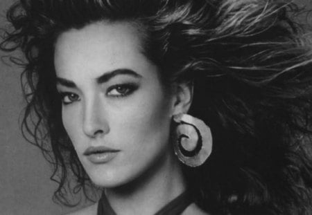 Tatjana Patitz - BW - woman, famous, beauty, nice, 90s, lips, earnings, eyes, photography, blond, bw, supermodel, face, pretty, sexy, sensual, fashion, black and white, beautiful, tempting, celebrity, tatjana patitz