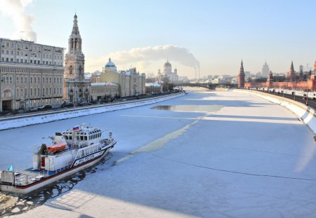 Rio Congelado - rio, hd, moscu, frio, navio