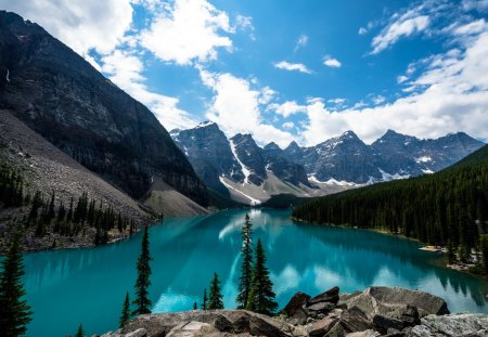 Emerald Moraine Lake - lake, mountains, emerald, moraine