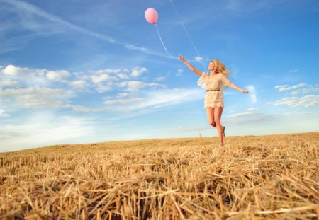 Be happy - sky, freedom, girl, lovely, liberty, clouds, ballon, happiness, smile, grass, cute, blonde, sunny day, happy