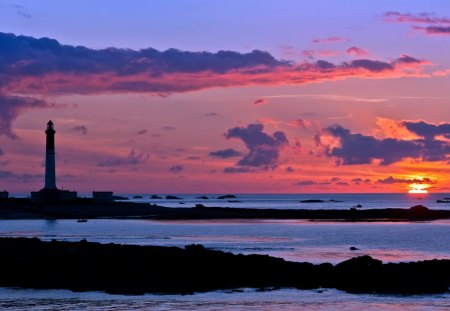 The Lighthouse - beauty, sky, sun, peaceful, sunset, view, reflection, evening, clouds, architecture, ocean, lighthouse, sunlight, lovely, nature, beautiful, splendor, island, colors, sea