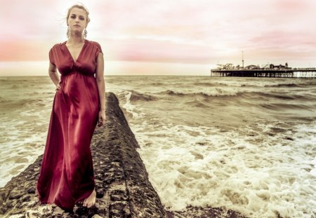 Lady in red - beauty, model, girl, babe, blond, red dress, lovely, sexy, female, sea, fashion