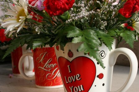 Floral mugs of Loveâ™¥ - morning, cups, fashion, declaration, lovely, i love you, entertainment, floral, red, sweet, words