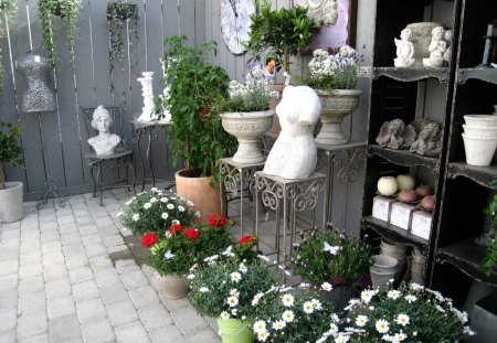 Garden Shop - flowers, sculptures, decorations, pots