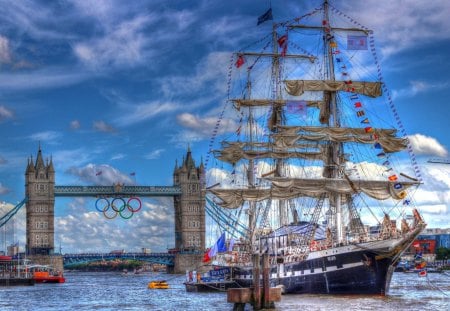 London - beauty, sky, sailboats, peaceful, view, clouds, architecture, bridge, boat, england, building, london, boats, thames river, sailing, buildings, lovely, nature, blue, river water, beautiful, splendor, city, sailboat