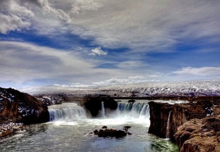 MOUNTAIN FALLS - nature, wide, mountains, rock, waterfalls