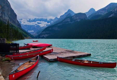 Afternoon lake - calm, hills, summer, canoes, reflection, abandoned, walk, crystal, mountain, calmness, shore, riverbank, red, mist, cliffs, lake, sky, forgotten, clouds, peaks, pier, lakeshore, afternoon, slopes, boats, river, nature, clear, peaceful