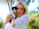 Jordan Carver & Kitty