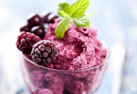 Berries Ice Cream - ice cream, berries, abstract, beautiful, photography, yummy