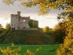 cardiff castle in wales