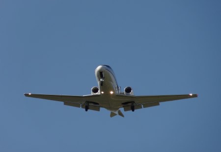 Landing Approach - plane, aircraft, jet, jetplane, sky