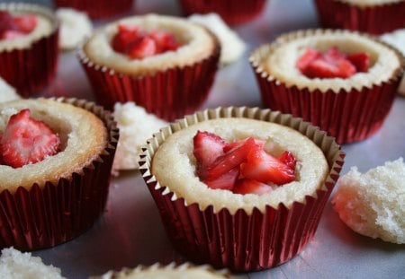 Strawberry Muffins - strawberry, cupcake, delicious, desert, food, muffins