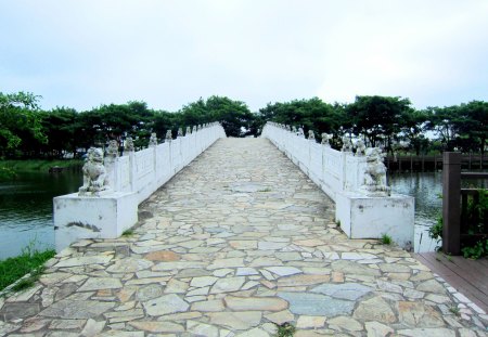 small bridges - lake, tree, small bridges, lion stone carving