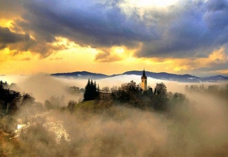 Morning fog - trees, fog, morning, forest, shadow, fall, nature, autumn, solei, field, sun, castle, sky