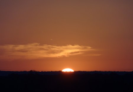 Going Down For The Night - sky, sunset, sun, clouds