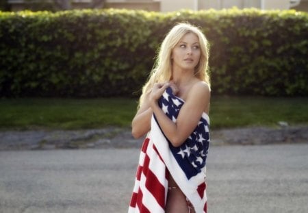 Julianne Hough - hedge, tv, movies, flag