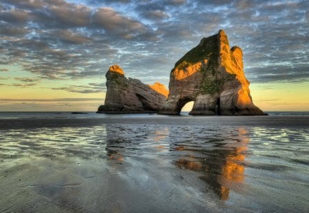 Bizarre rock formations - shapes, ocean, sky, water, summer, rocks, waves, nature, amazing, reflection, clouds, formations, bizarre, stones, sea