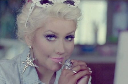 Christina Aguilera - star, singer, beauty, actress, retro, woman, christina aguilera, girl pink, sunglasses, blue eyes, earings