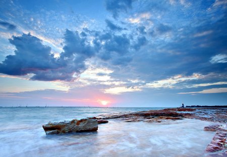 Ocean View - blue, splendor, sunrise, view, ocean waves, sky, sun, clouds, beautiful, sea, beauty, lovely, ocean, nature, sunset, waves, peaceful, rocks