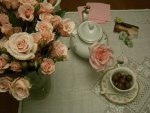 TEA TIME WITH ROSES