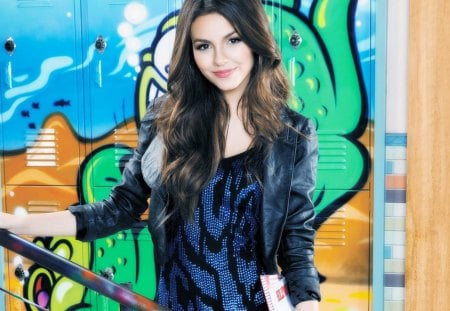 Victoria Justice - people, beautiful, singer, victoria justice, entertainment, celebrity, music, songwriter, actresses