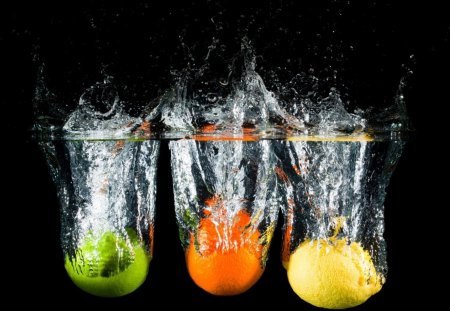 *** Citrus Fruits in water *** - owoce, pomarancza, natura, woda, cytryny