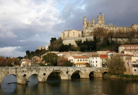 cathedral saint nazaire roussillon france - hill, town, river, cathedral, bridge