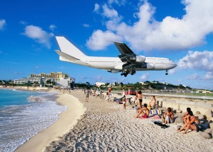 Untitled Wallpaper - airport maho bay, low landing, landing, st martin, saint martin, vehicles aviation, close to shore