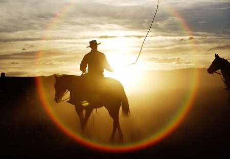 Ponderosa Ranch Cowboy - Seneca, Oregon - seneca, ponderosa ranch, ponderosa, oregon, western, horse, cowboy, ranch, glare, sun glare