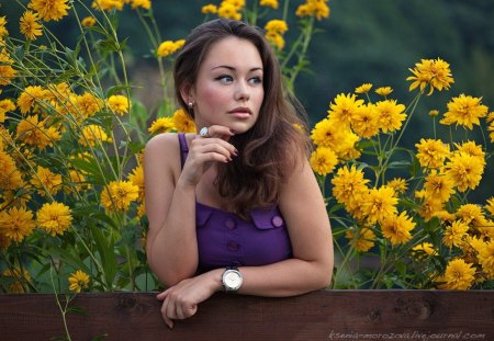 Flower Girl - pretty, yellow, brown, beautiful, girl, eyes, hair, flowers, lady, woman, face, brunette